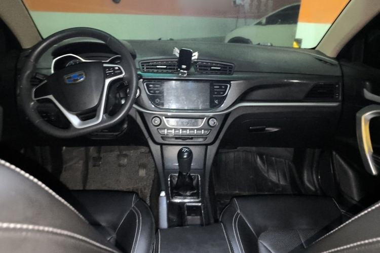 Used Geely Auto Emgrand 2017 Sedan Million Edition 1.5L Manual - Upward Version Center Console
