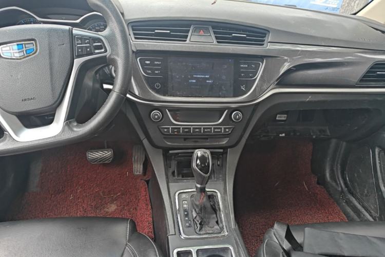 Used Geely Auto Emgrand 2017 Sedan Million Edition 1.5L CVT Upward Version Center Console
