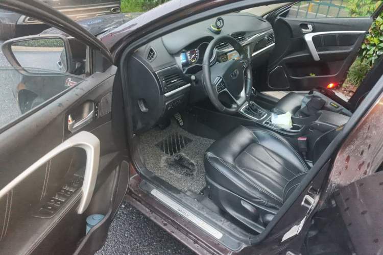Used Geely Auto Emgrand 2017 Sedan Million Edition 1.5L CVT Upward Version Driver Seat