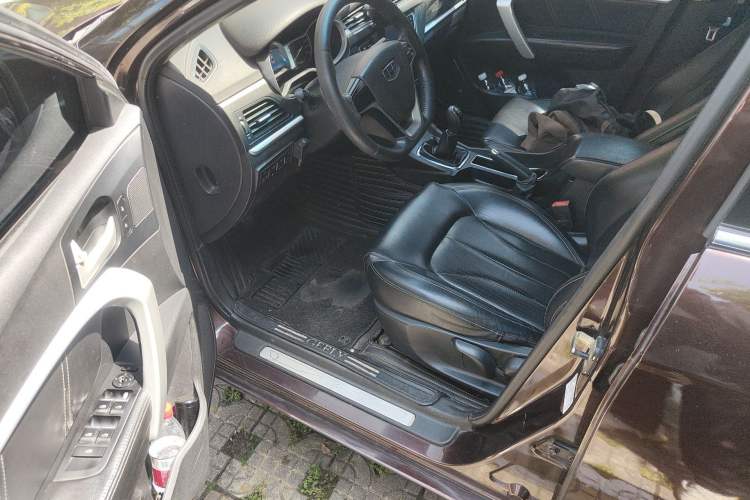Used Geely Auto Emgrand 2017 Sedan Million Edition 1.5L Manual - Upward Version Driver Seat
