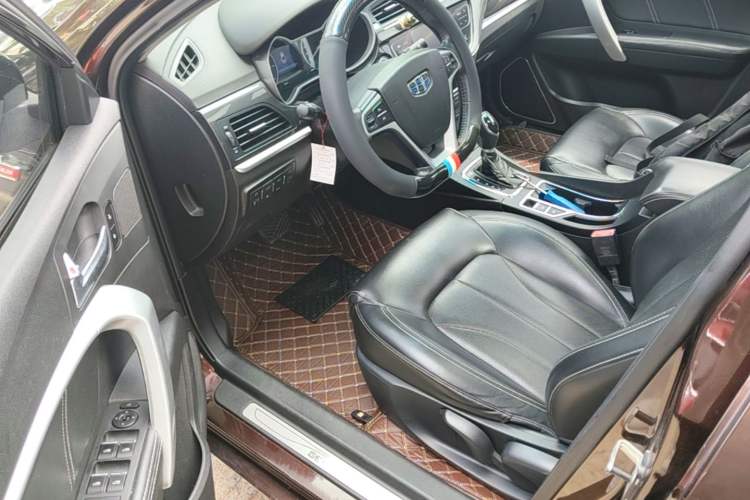 Used Geely Auto Emgrand 2017 Sedan Million Edition 1.5L CVT Upward Version Driver Seat