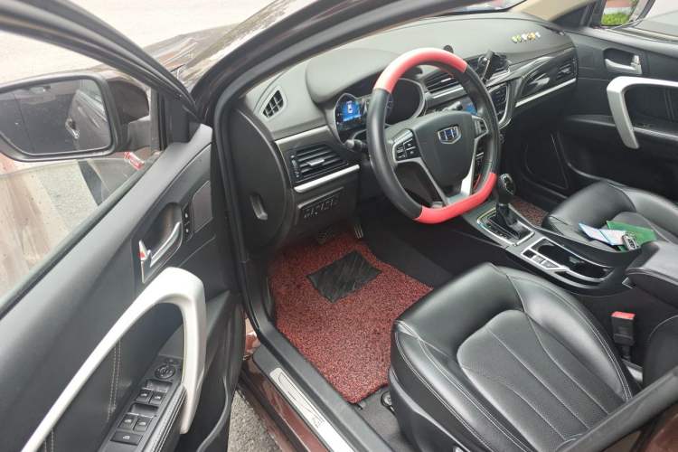 Used Geely Auto Emgrand 2017 Sedan Million Edition 1.5L CVT Upward Version Driver Seat