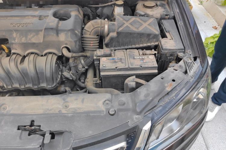 Used Geely Auto Emgrand 2017 Sedan Million Edition 1.5L CVT Luxury Model Engine Bay Left