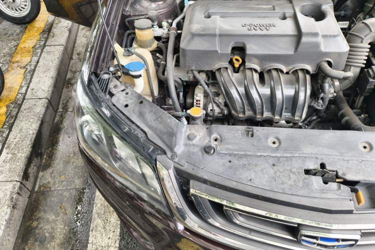 Used Geely Auto Emgrand 2017 Sedan Million Edition 1.5L CVT Upward Version Engine Bay Right