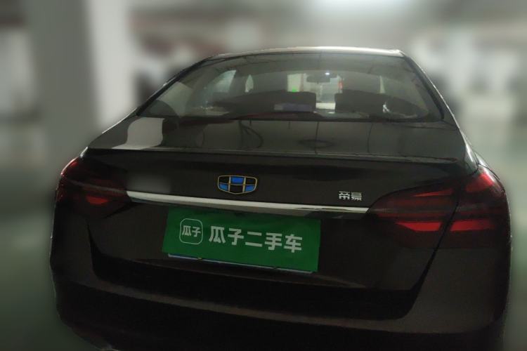Used Geely Auto Emgrand 2017 Sedan Million Edition 1.5L CVT Upward Version Exterior 4