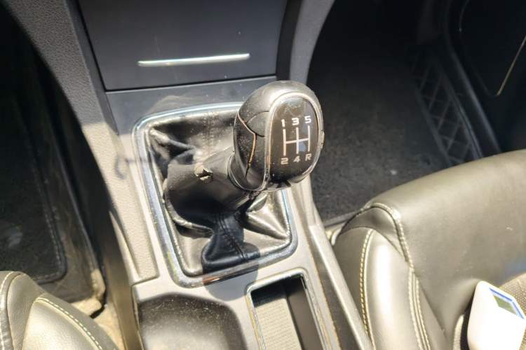 Used Geely Auto Emgrand 2017 Sedan Million Edition 1.5L Manual - Upward Version Gear Lever