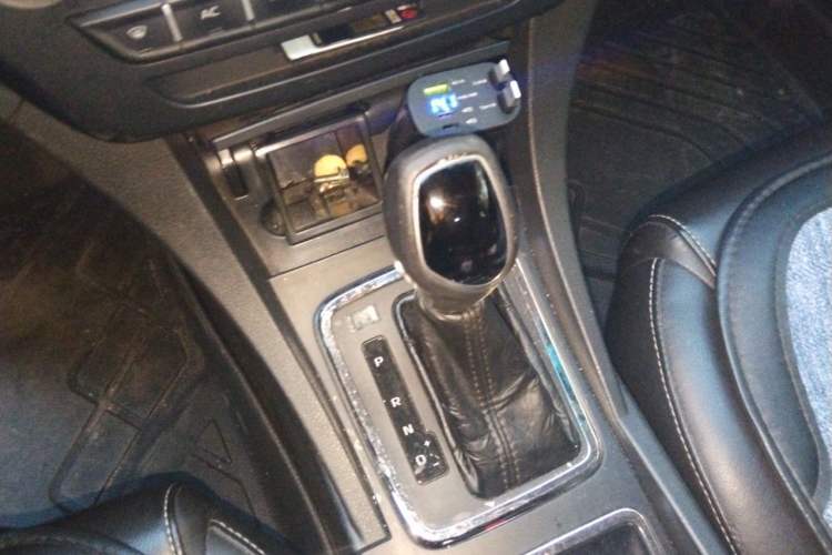Used Geely Auto Emgrand 2017 Sedan Million Edition 1.5L CVT Upward Version Gear Lever