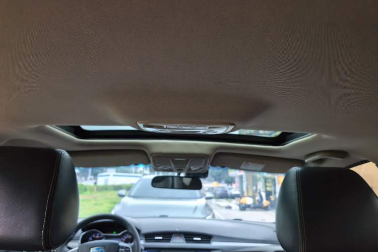Used Geely Auto Emgrand 2017 Sedan Million Edition 1.5L Manual - Upward Version Headliner