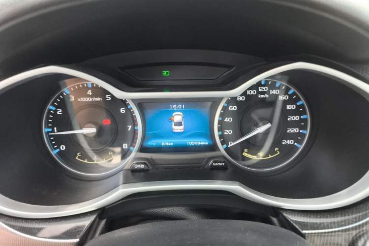 Used Geely Auto Emgrand 2017 Sedan Million Edition 1.5L Manual - Upward Version Instrument Cluster