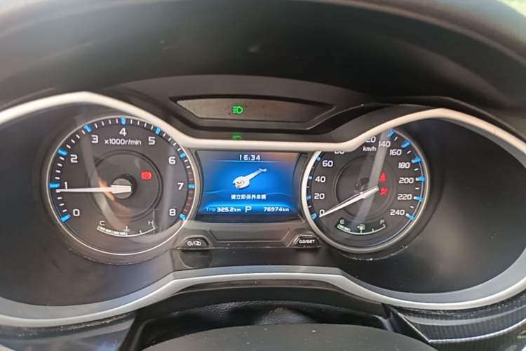 Used Geely Auto Emgrand 2017 Sedan Million Edition 1.5L CVT Upward Version Instrument Cluster