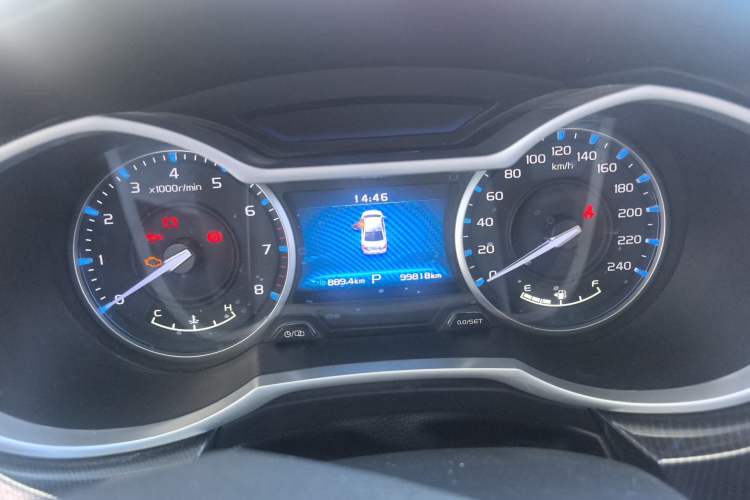 Used Geely Auto Emgrand 2017 Sedan Million Edition 1.5L CVT Upward Version Instrument Cluster