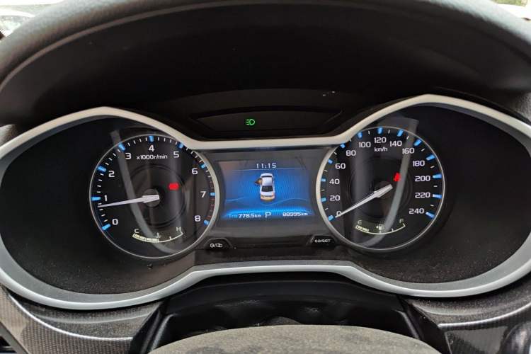 Used Geely Auto Emgrand 2017 Sedan Million Edition 1.5L CVT Upward Version Instrument Cluster