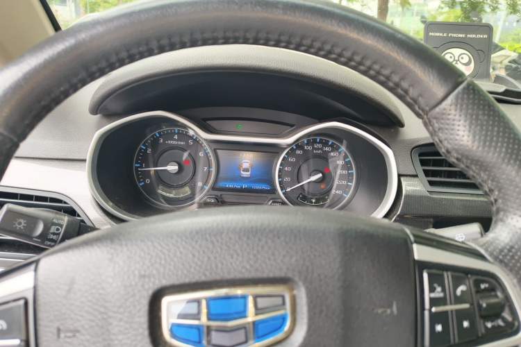 Used Geely Auto Emgrand 2017 Sedan Million Edition 1.5L CVT Upward Version Instrument Cluster