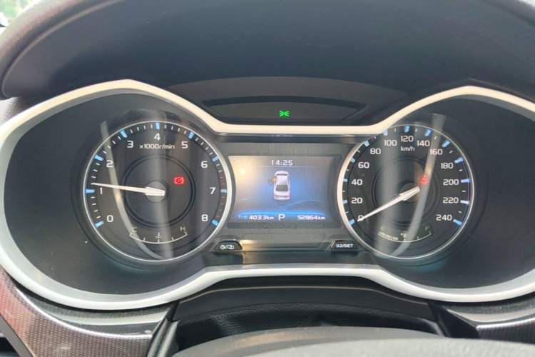 Used Geely Auto Emgrand 2017 Sedan Million Edition 1.5L CVT Upward Version Instrument Cluster