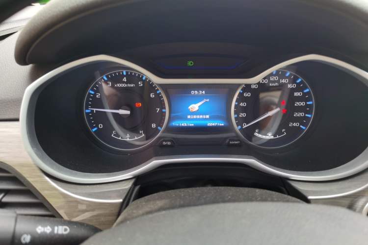 Used Geely Auto Emgrand 2017 Sedan Million Edition 1.5L Manual Luxury Model Instrument Cluster