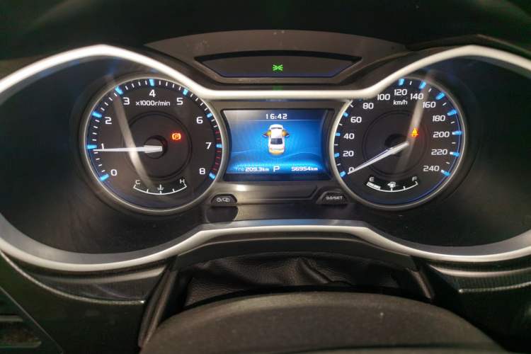 Used Geely Auto Emgrand 2017 Sedan Million Edition 1.5L CVT Upward Version Instrument Cluster