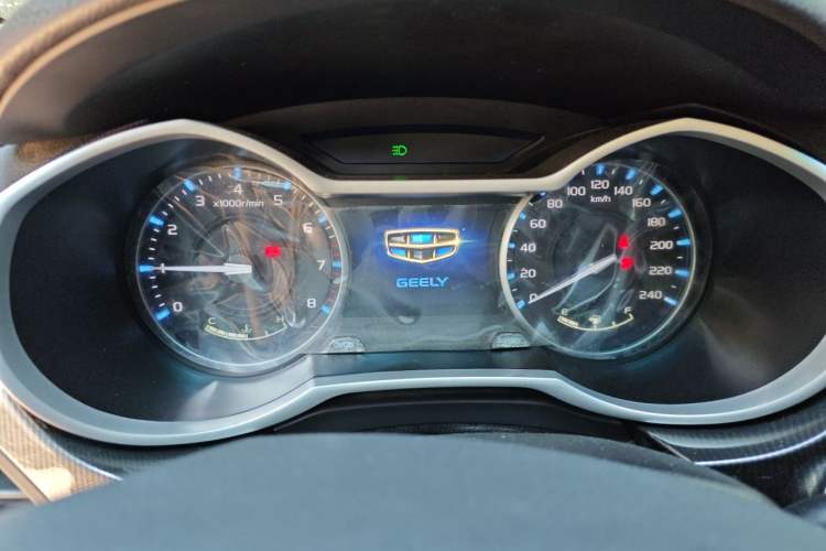 Used Geely Auto Emgrand 2017 Hatchback RS Million Edition 1.5L Manual Upward Version Instrument Cluster