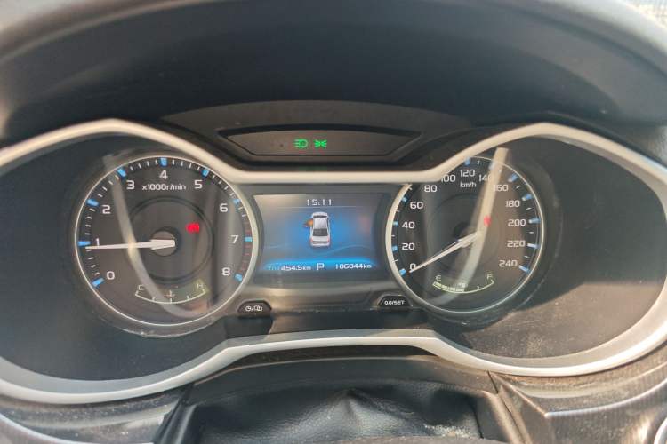 Used Geely Auto Emgrand 2017 Sedan Million Edition 1.5L CVT Upward Version Instrument Cluster