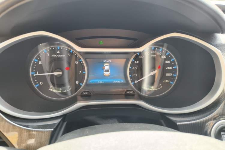 Used Geely Auto Emgrand 2017 Sedan Million Edition 1.5L Manual - Upward Version Instrument Cluster