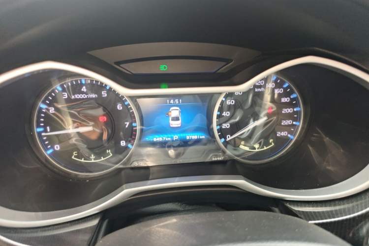 Used Geely Auto Emgrand 2017 Sedan Million Edition 1.5L CVT Upward Version Instrument Cluster