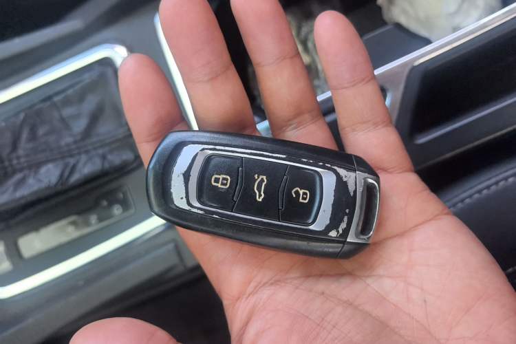 Used Geely Auto Emgrand 2017 Sedan Million Edition 1.5L CVT Upward Version Interior 1