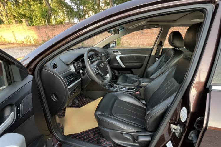 Used Geely Auto Emgrand 2017 Sedan Million Edition 1.5L CVT Upward Version Interior 2