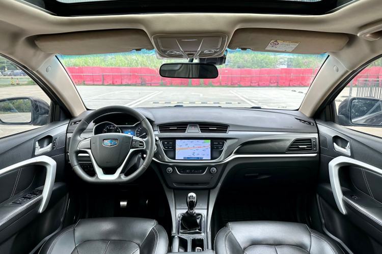Used Geely Auto Emgrand 2017 Sedan Million Edition 1.5L Manual - Upward Version Interior 3