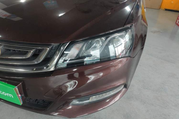 Used Geely Auto Emgrand 2017 Sedan Million Edition 1.5L CVT Upward Version Left Front Headlight