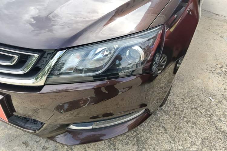 Used Geely Auto Emgrand 2017 Sedan Million Edition 1.5L CVT Upward Version Left Front Headlight