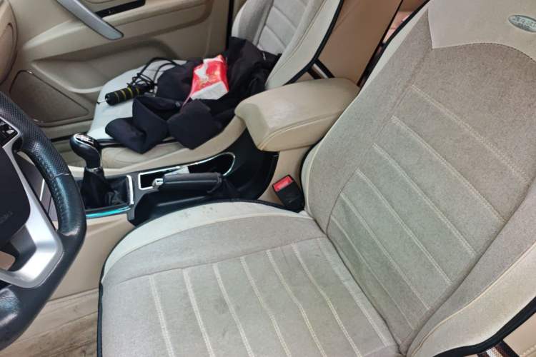 Used Geely Auto Emgrand 2017 Sedan Million Edition 1.5L Manual Luxury Model Left Front Seat