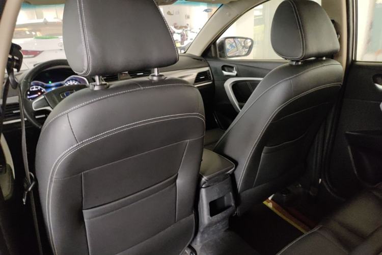 Used Geely Auto Emgrand 2017 Sedan Million Edition 1.5L Manual Upward Connect Version Left Front Seat
