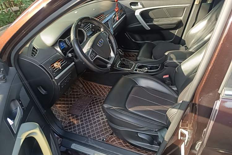 Used Geely Auto Emgrand 2017 Sedan Million Edition 1.5L CVT Upward Version Left Front Seat