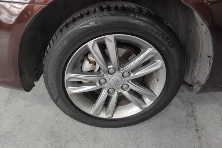 Used Geely Auto Emgrand 2017 Sedan Million Edition 1.5L CVT Upward Version Left Front Wheel Hub