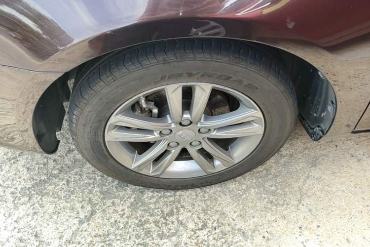 Used Geely Auto Emgrand 2017 Sedan Million Edition 1.5L CVT Upward Version Left Front Wheel Hub