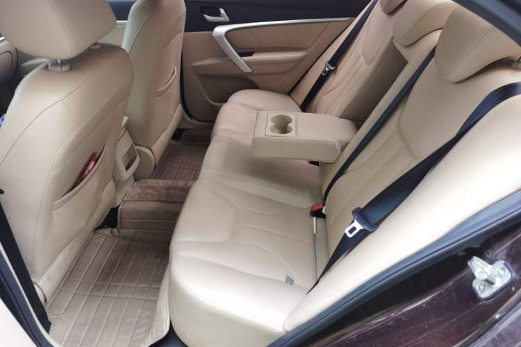 Used Geely Auto Emgrand 2017 Sedan Million Edition 1.5L Manual Luxury Model Left Rear Seat