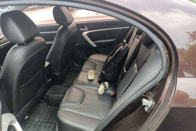 Used Geely Auto Emgrand 2017 Sedan Million Edition 1.5L CVT Upward Connectivity Version Left Rear Seat