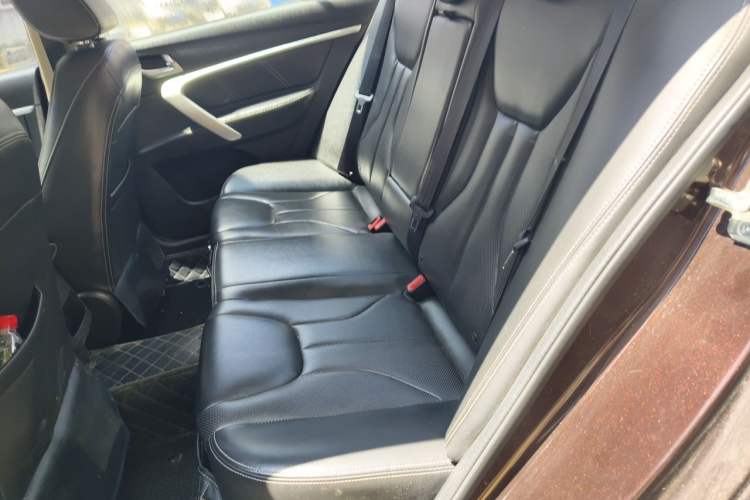 Used Geely Auto Emgrand 2017 Sedan Million Edition 1.5L Manual - Upward Version Left Rear Seat
