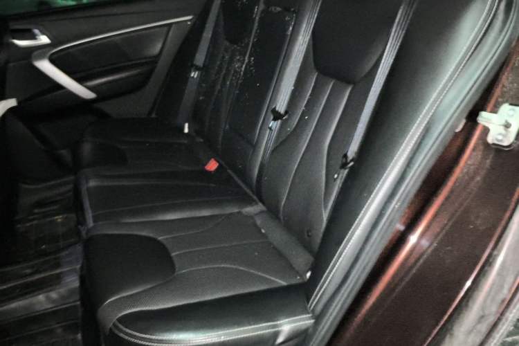 Used Geely Auto Emgrand 2017 Sedan Million Edition 1.5L Manual - Upward Version Left Rear Seat
