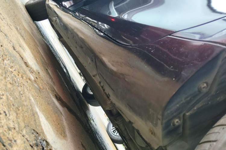 Used Geely Auto Emgrand 2017 Sedan Million Edition 1.5L CVT Upward Version Left Side Sill