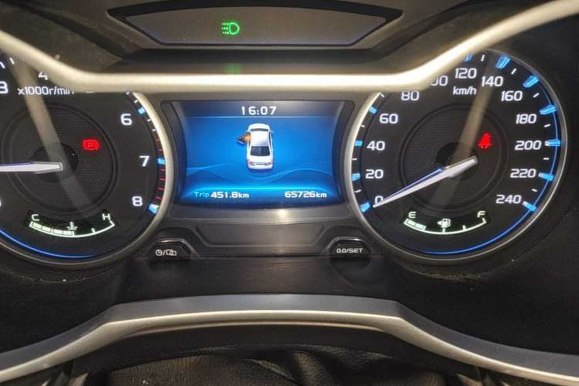 Used Geely Auto Emgrand 2017 Sedan Million Edition 1.5L Manual - Upward Version Odometer Close Up
