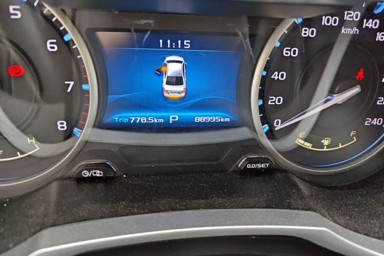 Used Geely Auto Emgrand 2017 Sedan Million Edition 1.5L CVT Upward Version Odometer Close Up