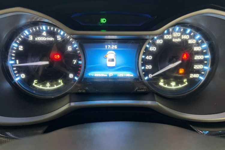 Used Geely Auto Emgrand 2017 Sedan Million Edition 1.5L CVT Upward Version Odometer Close Up