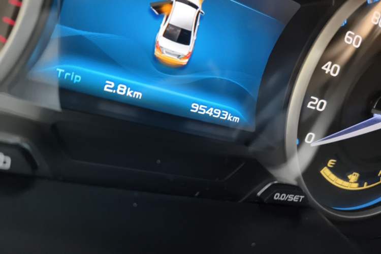 Used Geely Auto Emgrand 2017 Sedan Million Edition 1.5L Manual - Upward Version Odometer Close Up