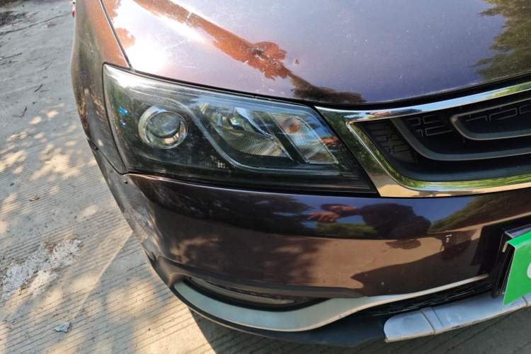 Used Geely Auto Emgrand 2017 Hatchback RS Million Edition 1.5L Manual Upward Version Right Front Headlight