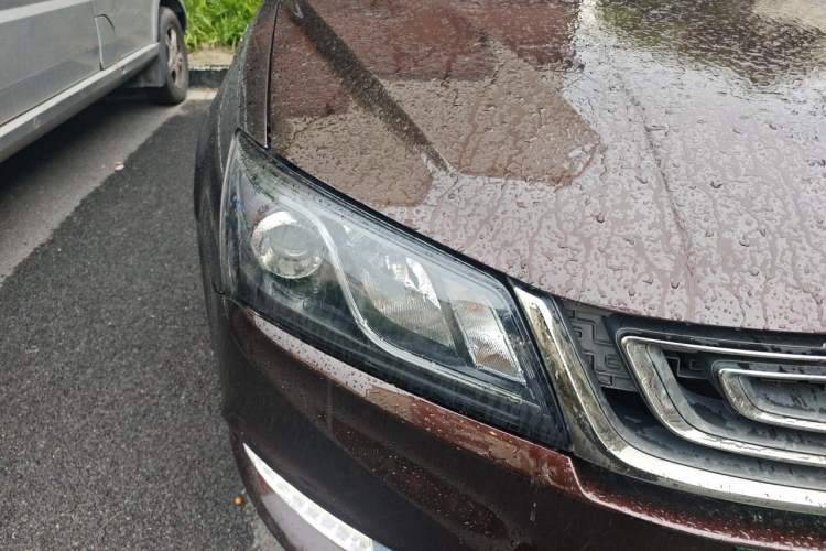 Used Geely Auto Emgrand 2017 Sedan Million Edition 1.5L CVT Upward Version Right Front Headlight