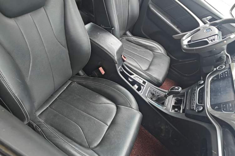 Used Geely Auto Emgrand 2017 Sedan Million Edition 1.5L CVT Upward Version Right Front Seat