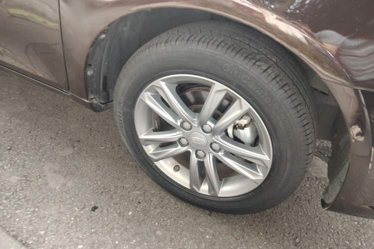 Used Geely Auto Emgrand 2017 Sedan Million Edition 1.5L Manual - Upward Version Right Front Wheel Hub