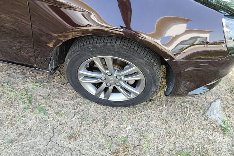 Used Geely Auto Emgrand 2017 Sedan Million Edition 1.5L Manual - Upward Version Right Front Wheel Hub