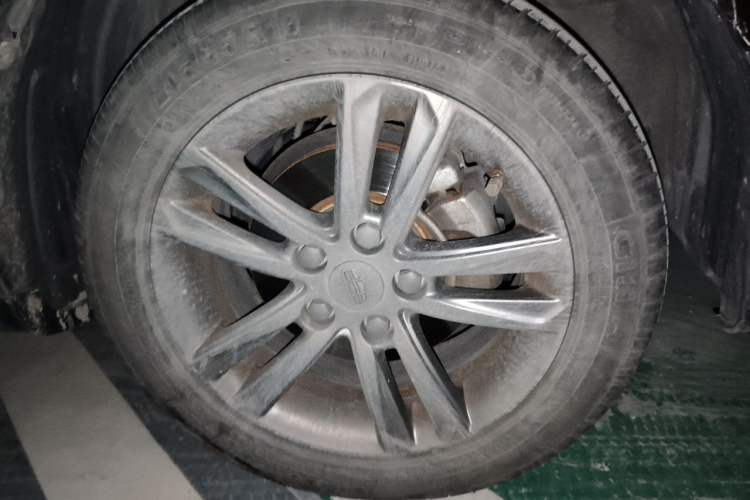 Used Geely Auto Emgrand 2017 Sedan Million Edition 1.5L Manual - Upward Version Right Front Wheel Hub