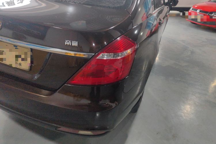 Used Geely Auto Emgrand 2017 Sedan Million Edition 1.5L CVT Upward Version Right Rear Taillight